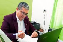 [Santiago del Estero] Fernando Giménez presentó un proyecto de ley de fomento a la producción de bioplásticos.