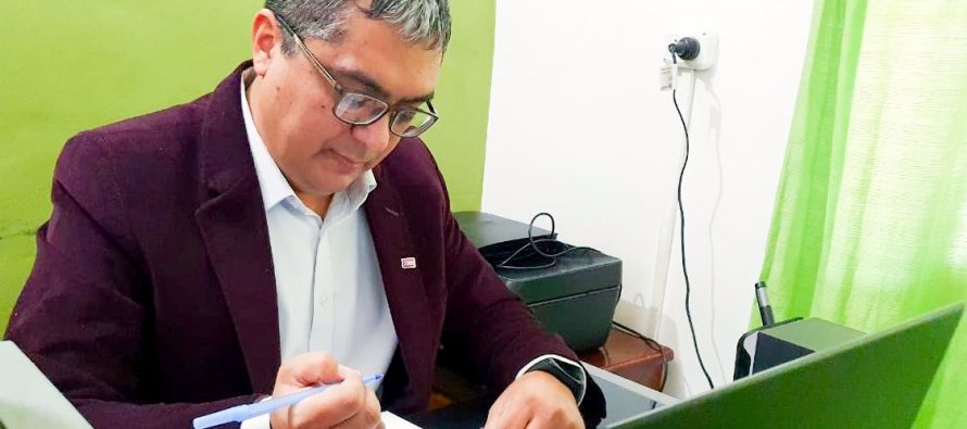 [Santiago del Estero] Fernando Giménez presentó un proyecto de ley de fomento a la producción de bioplásticos.
