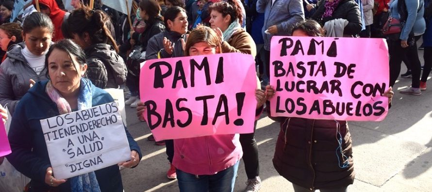 [Santiago del Estero] Barrios de Pie y centros de jubilados se movilizaron al PAMI