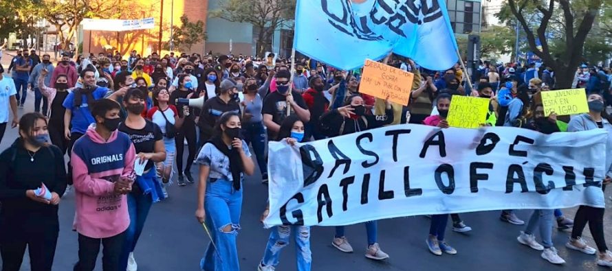 [Chaco] Jóvenes de Pie marchó por el Día de Acción contra el Gatillo Fácil.