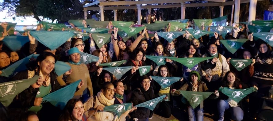[Corrientes] Con un #Pañuelazo, piden por la ley de aborto en el Senado