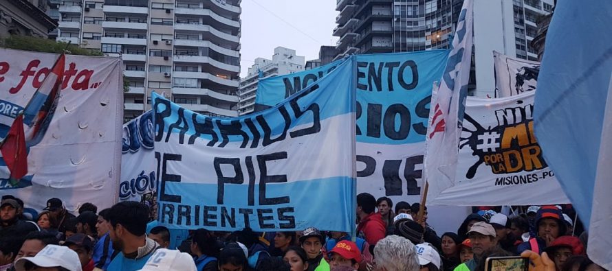 [Corrientes] Presentes en la #MarchaFederal por pan y trabajo