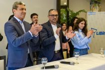 Jesús Escobar presentó al candidato a gobernador por Libres del Sur