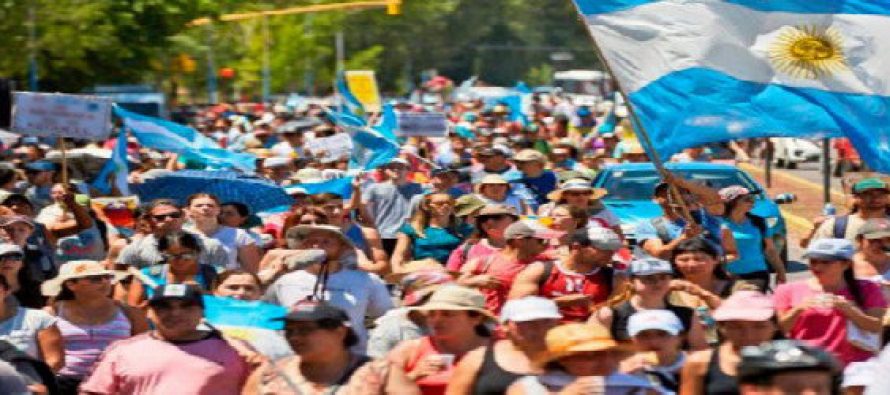Que país ofrecerle a la sociedad. Editorial Humberto Tumini.