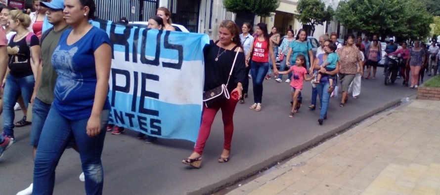 [Corrientes] Barrios de Pie se movilizó hasta la Gerencia de Empleo y Capacitación Laboral