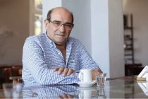 “Argentina está en la lona”. Entrevista radial a Humberto Tumini.
