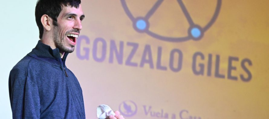 [Neuquén] Gonzalo Giles presentó “Error 408”