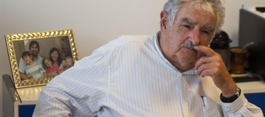 Mujica: 