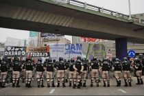 Urgente: Operativo policial sin orden judicial impide movilizar a miles de manifestantes. Comunicado.