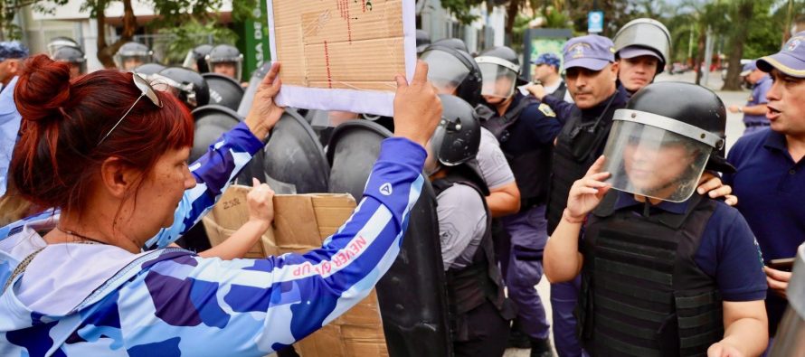 [Chaco] Reprimieron a las Madres contra el Hambre