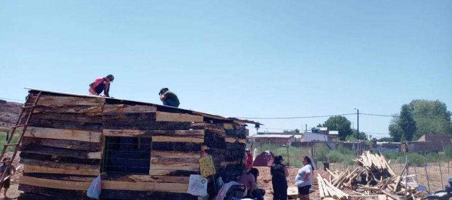 [Plottier] Libres del Sur construye viviendas para los y las vecinas.
